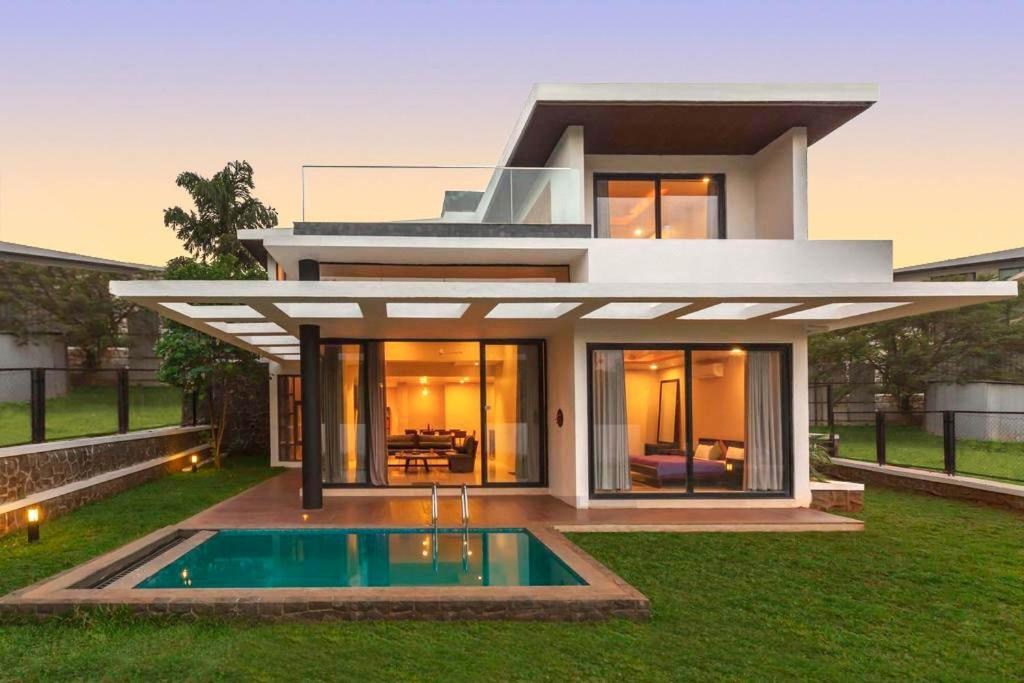 Luxury Pool Villa Holiday Assistance